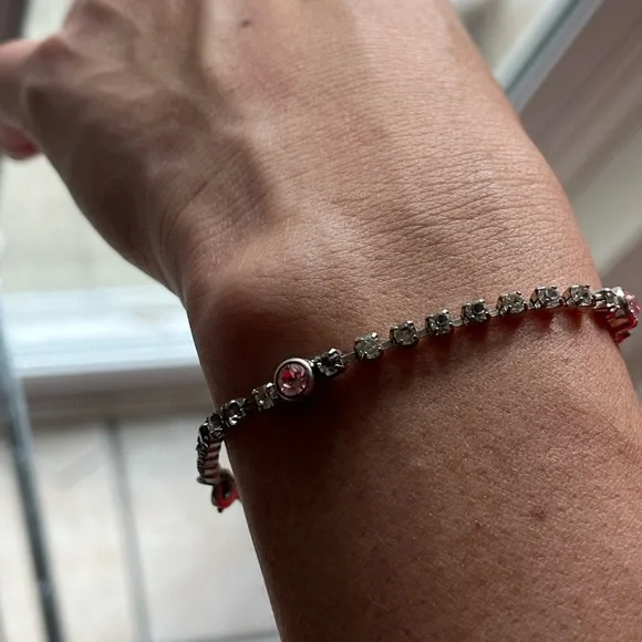 Vintage Pink & White Rhinestone Silver-Tone Bracelet - 7.5" - Picture 10 of 13